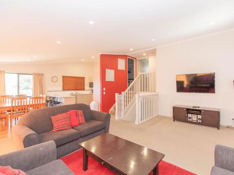 Boronia 5 / 30 Nettin Circuit - Accommodation Perth 3