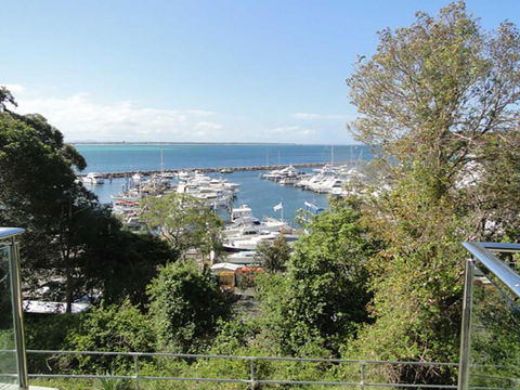 3 Paradiso 4 Laman Street Aircon Pool Heart Of Town Water Views - Accommodation Perth 6