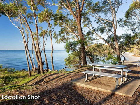 33 Gloucester St. Huge Holiday House In Nelson Bay With Pool & Stunning Water Views - Accommodation Perth 3