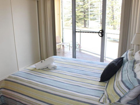 Seaspray Unit 7 Straight Across The Road From Main Beach Yamba - Accommodation Perth 2