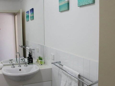 Seaspray Unit 7 Straight Across The Road From Main Beach Yamba - Accommodation Perth 1