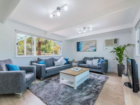 DRIFTAWAY ACROSS FROM SURF BEACH - Accommodation Perth 6