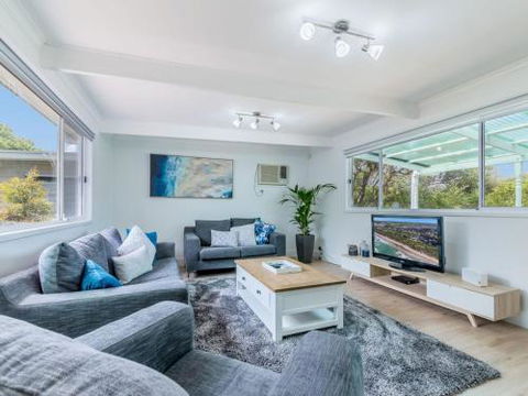 DRIFTAWAY ACROSS FROM SURF BEACH - Accommodation Perth 1