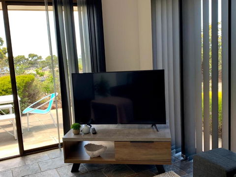 Nepean View - Accommodation Perth 6