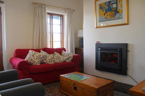 Victoria Cottage - Accommodation Perth 6