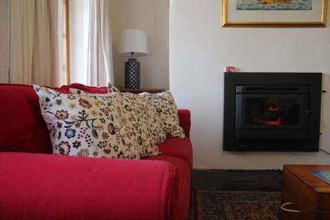Victoria Cottage - Accommodation Perth 4