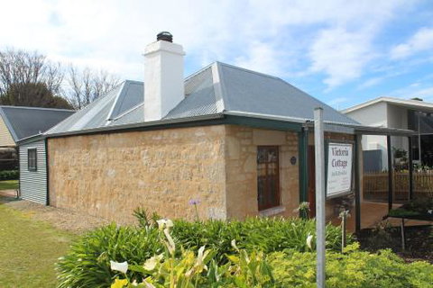 Victoria Cottage - Accommodation Perth 2