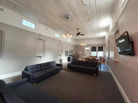 The Royal Hotel - Accommodation Perth 6