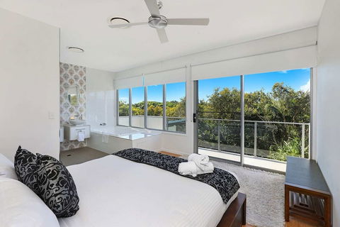 Northshor-Ultimate Beach House - Accommodation Perth 6