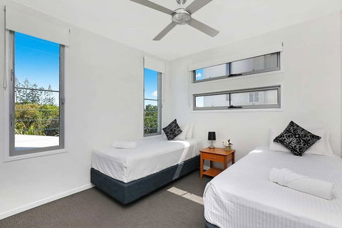 Northshor-Ultimate Beach House - Accommodation Perth 4