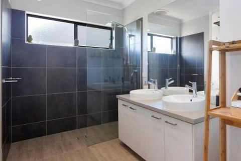 STELLAVISTA 4 Bedrooms Free Wifi Views - Accommodation Perth 0