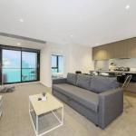 A Modern & Central Apt With Beautiful City Views - Accommodation Perth 0