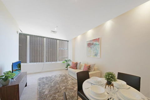 A Comfy & Central 2BR Apt Near Flinders Station - Accommodation Perth 5