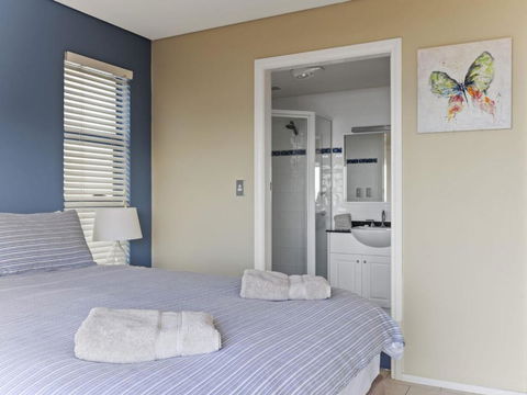 Aqua Shores Award Winning Apartment - Perth Resorts 3