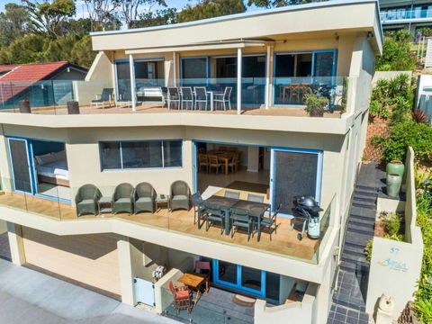 Aqua Shores Award Winning Apartment - Perth Resorts 2