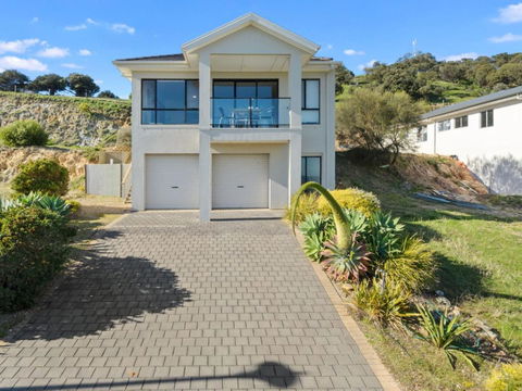 Tickys Dream 18 Turnberry Drive - Accommodation Perth 2