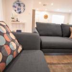 Contemporary â€˜Espritâ€™ With River Reserve Access - Accommodation Perth 0