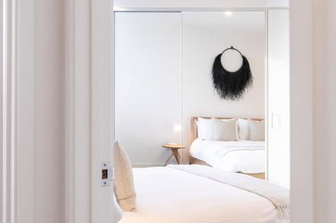 The Edge Luxurious Waterfront Apartment - Accommodation Perth 4