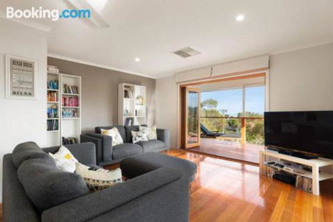 Acqua Vista Water View Fireplace Walk To Beach - Perth Resorts 0