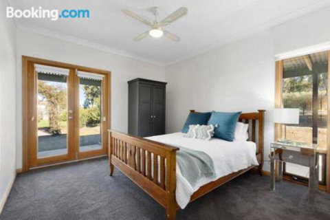 Mosss Place - Accommodation Perth 0