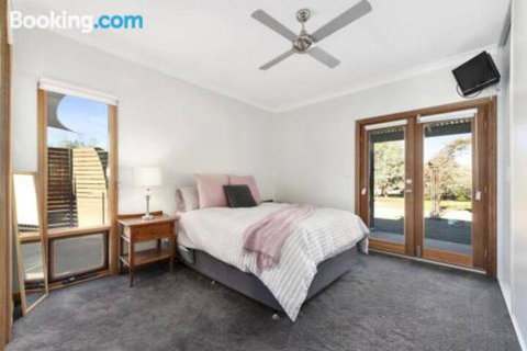 Mosss Place - Accommodation Perth 4