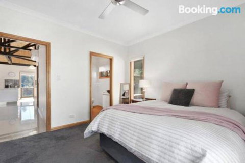 Mosss Place - Accommodation Perth 5