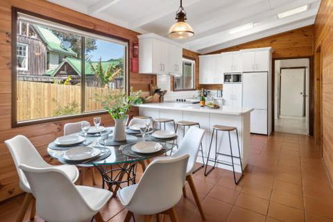 Coleys Beach House Yallingup - Perth Resorts 6