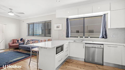 Yacaaba Beautiful Waterfront Location - Accommodation Perth 6