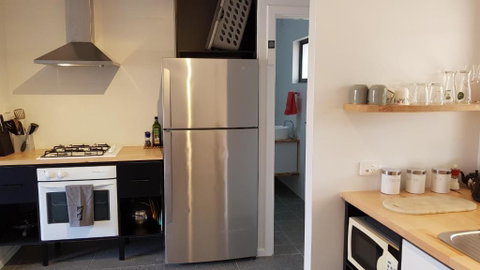 Red Ochre â€“ Large 1BR With Private Courtyard - Accommodation Perth 4