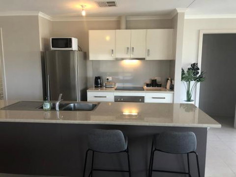 The Baltimore Family Home Getaway - Accommodation Perth 0