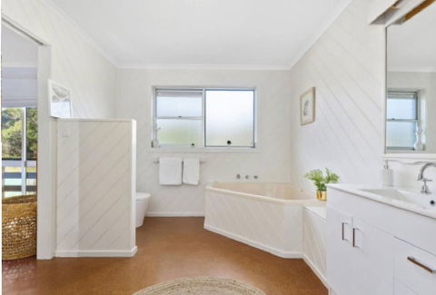 Seaside Serenity 1 - Perth Resorts 5