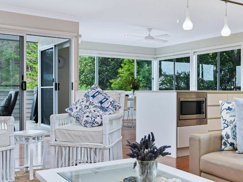 East Coast - Accommodation Perth 1