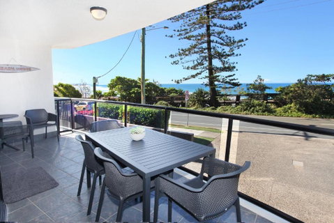 Unit 1 Phoenix Apartments Coolum Beach - Accommodation Perth 1