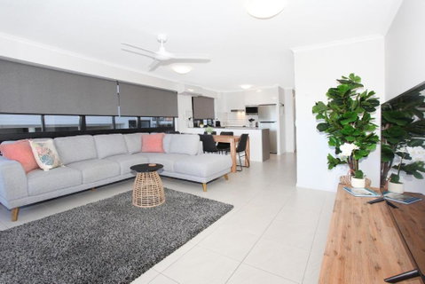 Unit 1 Phoenix Apartments Coolum Beach - Accommodation Perth 6