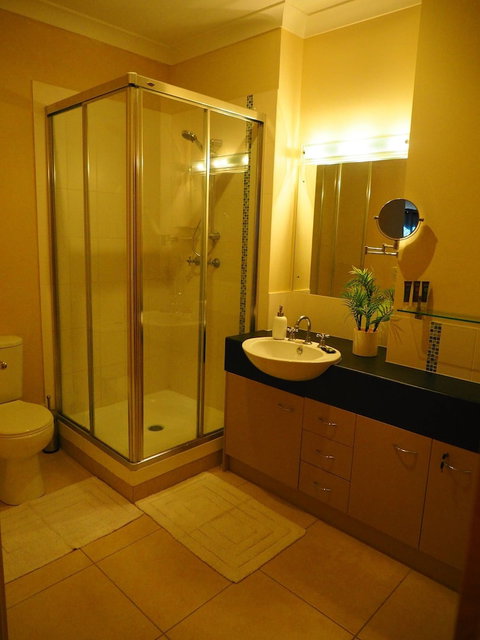 Master Suite With Private Entrance - Accommodation Perth 5