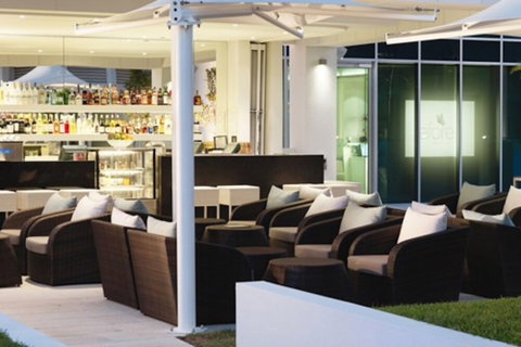 Luxurious Apartment Heart Of Surfers - Accommodation Perth 3
