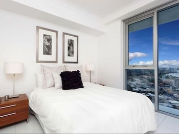 Panoramic Views At Sub Penthouse Apt - Accommodation Perth 1