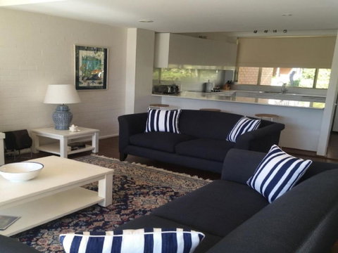 Greenpark #11 11 / 45 Avoca Drive Avoca Beach - Accommodation Perth 5