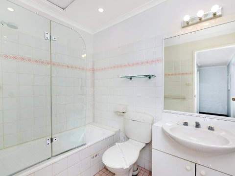 Greenpark #11 11 / 45 Avoca Drive Avoca Beach - Accommodation Perth 1