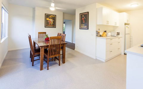 Point Lonsdale Holiday Apartments - Accommodation Perth 6