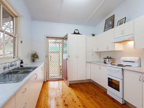 Daves Place 27 Rigney St. Holiday House With WIFI Aircon & Boat Parking - Perth Resorts 6