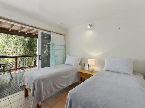 Jonnies 134 Tramican Street - Accommodation Perth 6