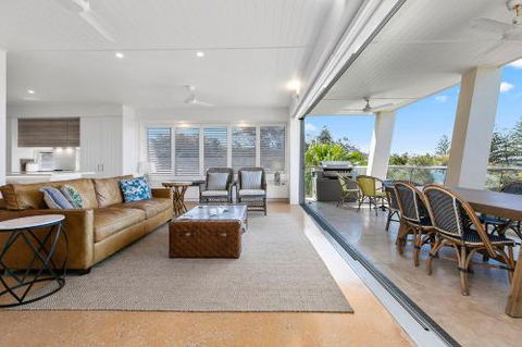 White Sands One - Perth Resorts 3