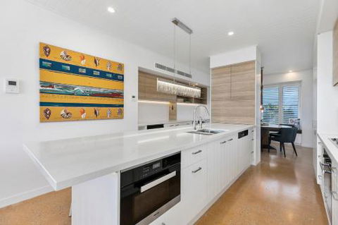 White Sands One - Perth Resorts 5