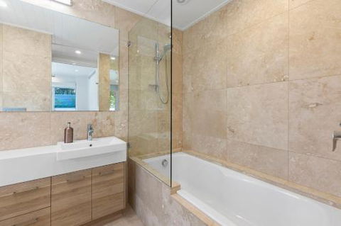White Sands One - Perth Resorts 4