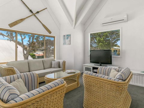 A La Plage - Accommodation Perth 6