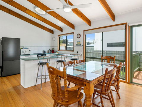 Surf Restn Bay - Perth Resorts 3