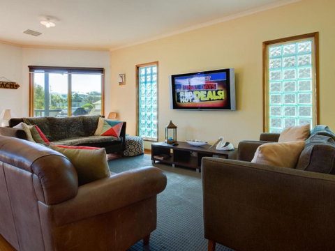 Southport Haven - Accommodation Perth 3