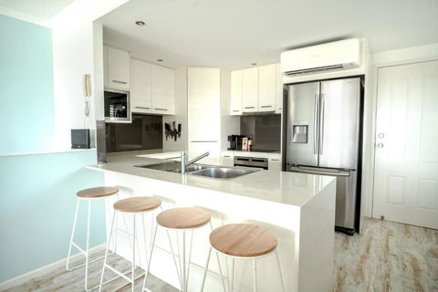 Coolum Beach 3 Level Townhouse Private Rooftop Terrace Spa Overlooking Mount Coolum - Perth Resorts 3