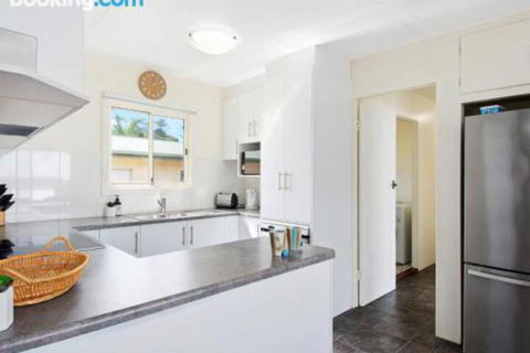 EdAn Beachhouse 21 Laronde - Accommodation Perth 6